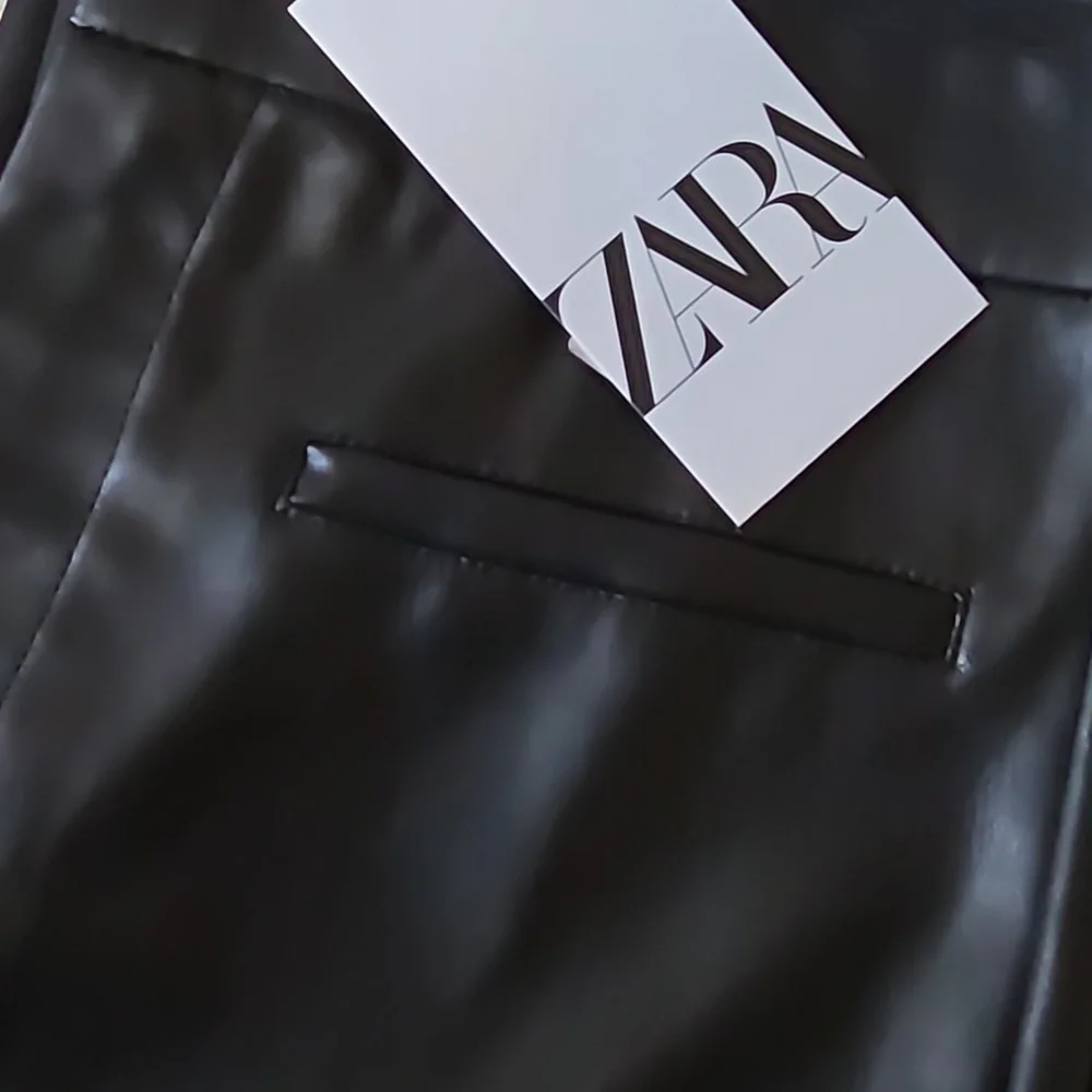 ZARA * FAUX LEATHER FLARE PANTS BLACK  Size M XL